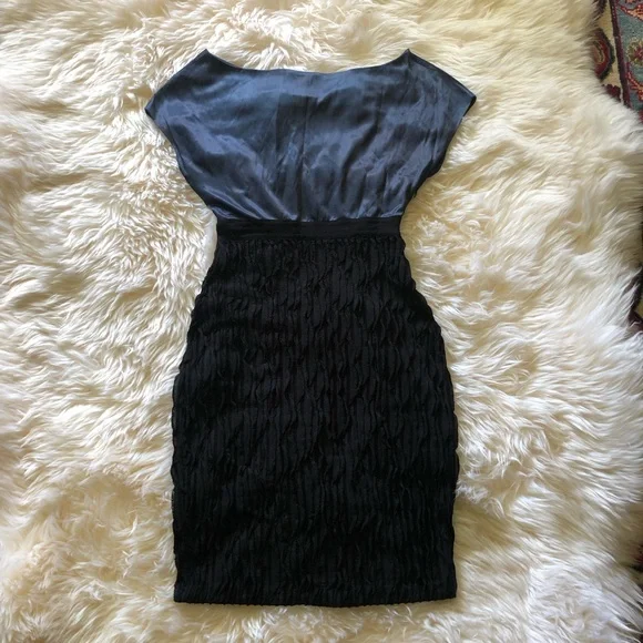 Chanel navy blue/Gray and Black Dress 34 - Picture 7 of 12